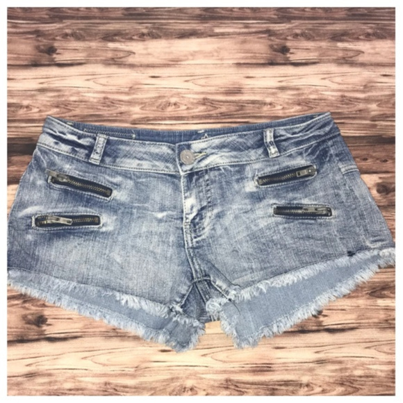 Almost Famous Pants - Blue Wash Distressed Denim Shorts Size 5
